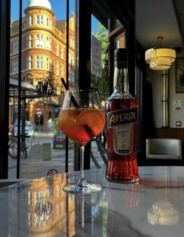 Aperol Drink next to Aperol Cocktail